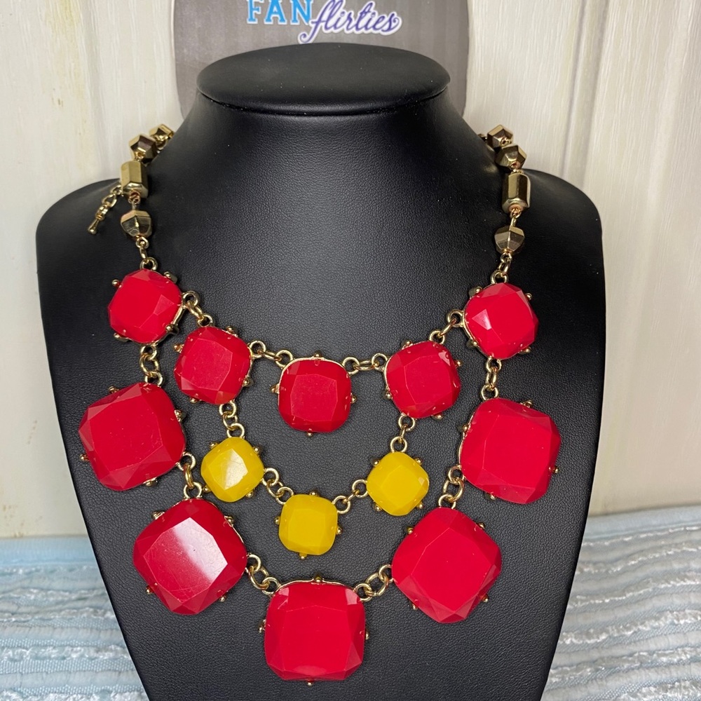 FAN FLIRTIES NWOT RED & YELLOW NECKLACE